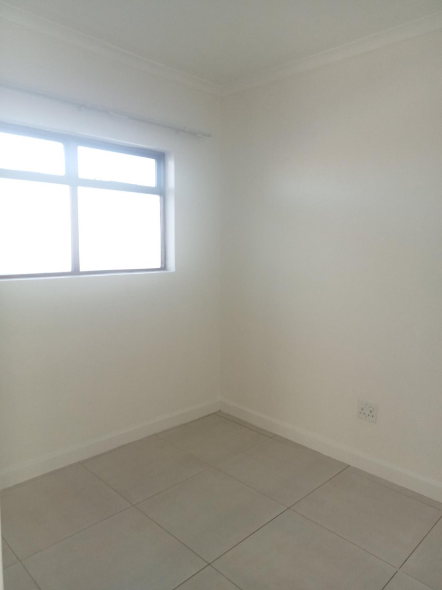 To Let 2 Bedroom Property for Rent in Wynberg Western Cape